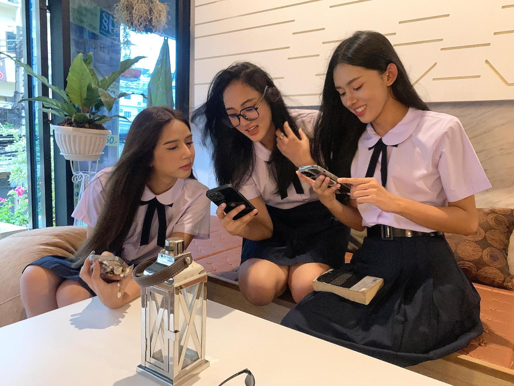 Susu Khaosan Hostel Bangkok Buitenkant foto