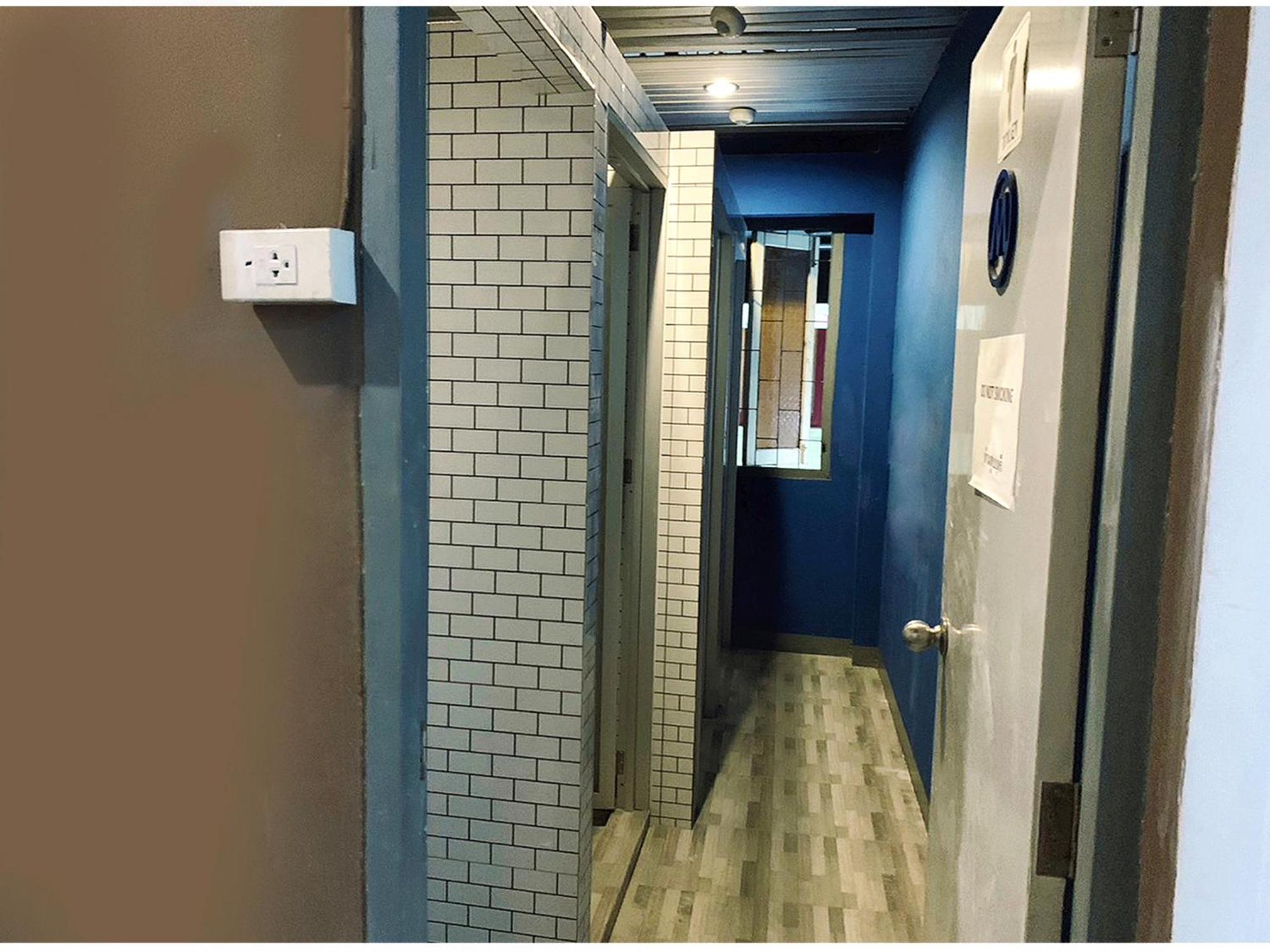 Susu Khaosan Hostel Bangkok Buitenkant foto