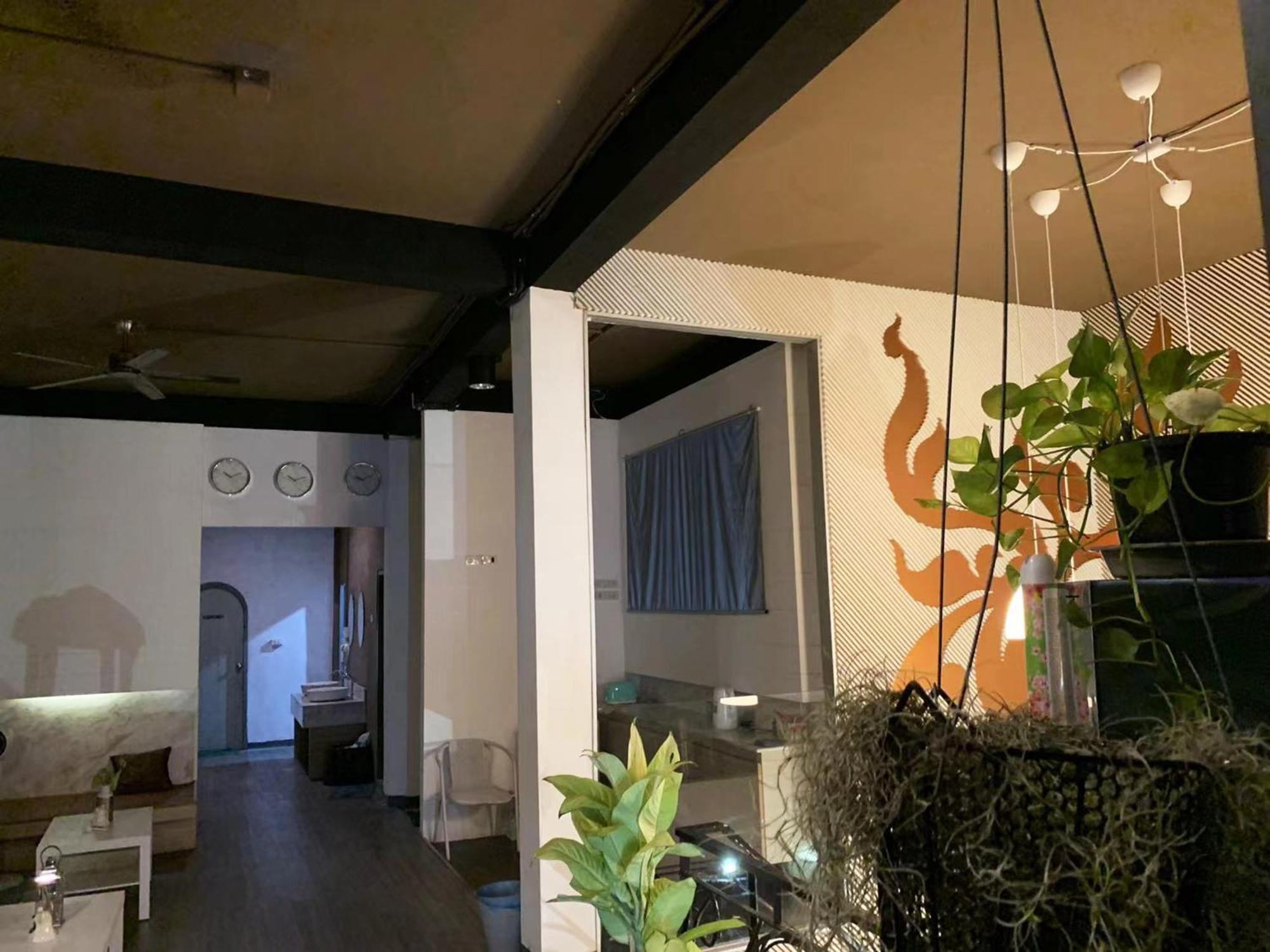 Susu Khaosan Hostel Bangkok Buitenkant foto